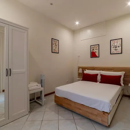 Yellhow - Cozy In Trastevere